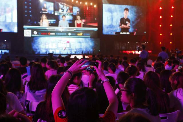 铁人的比赛 铁人的比赛